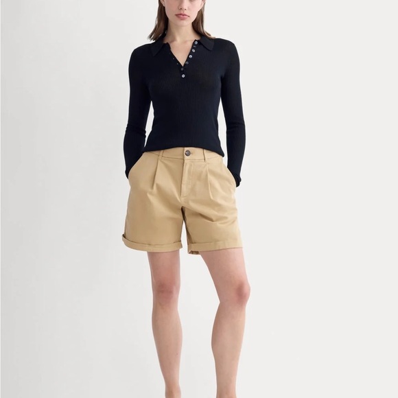 Everlane The Pleated Chino Short - Classic Khaki - Picture 2 of 9